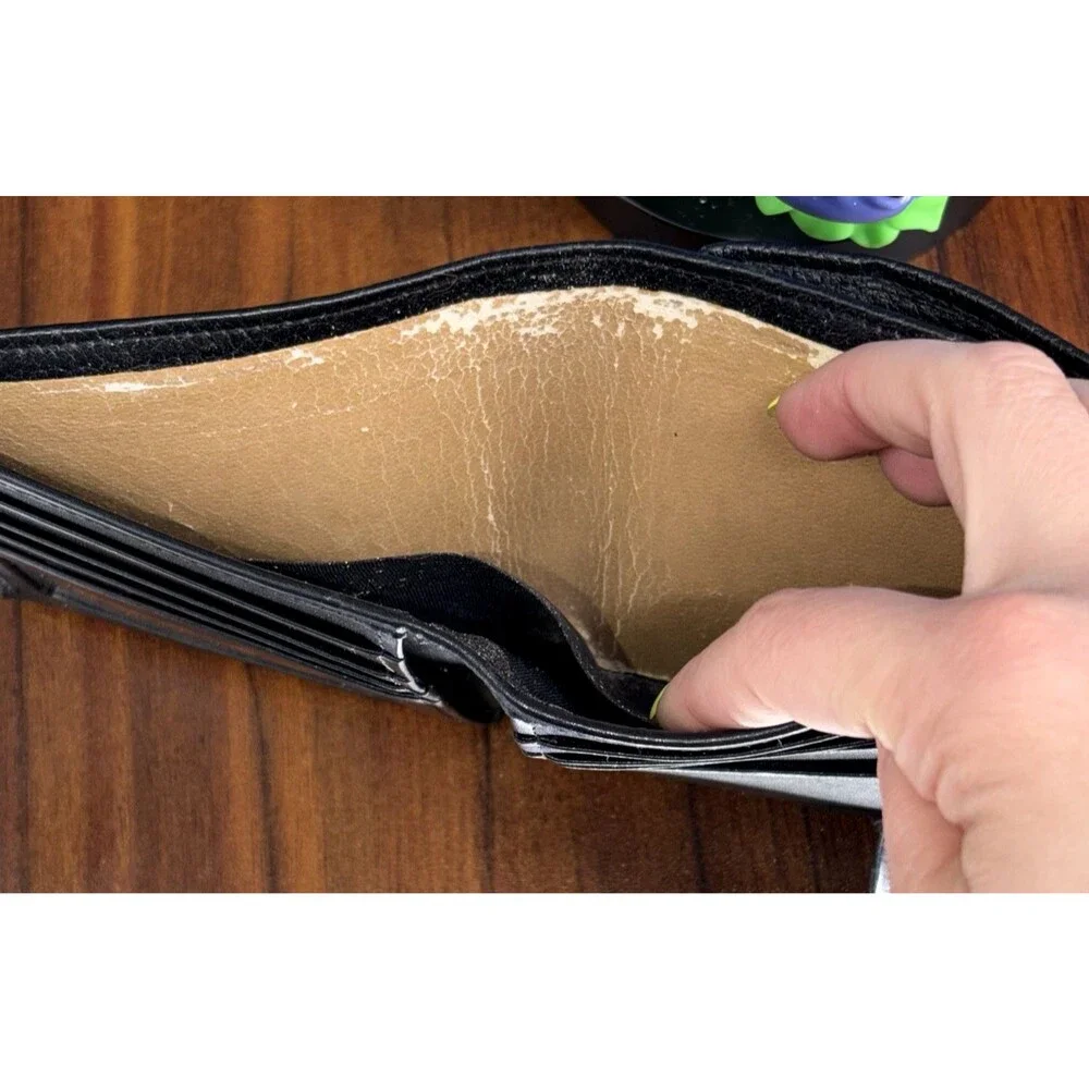 Vintage Dooney & Bourke Wallet Womens Black Leather Bifold Coin Purse Made USA